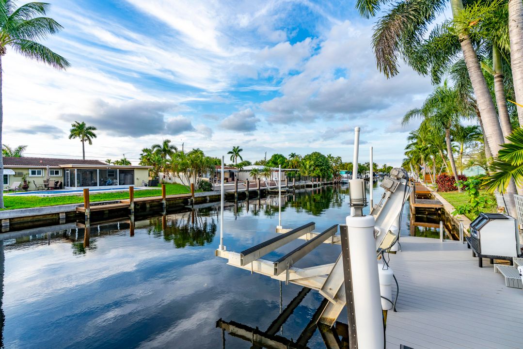 На продажу: $2,200,000 (4 спален, 3 ванн, 2557 Квадратных фут)