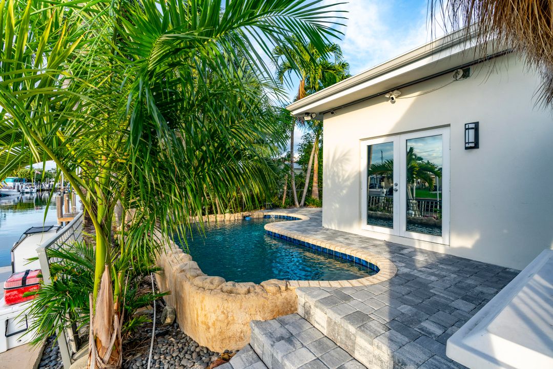 На продажу: $2,200,000 (4 спален, 3 ванн, 2557 Квадратных фут)