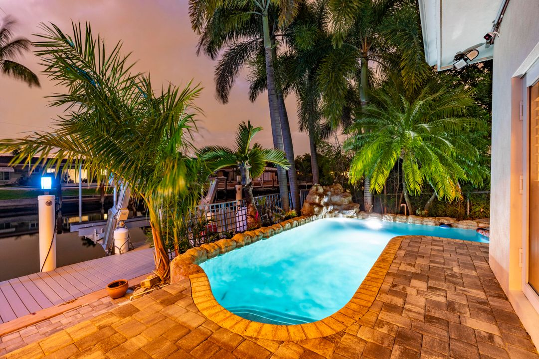 На продажу: $2,200,000 (4 спален, 3 ванн, 2557 Квадратных фут)