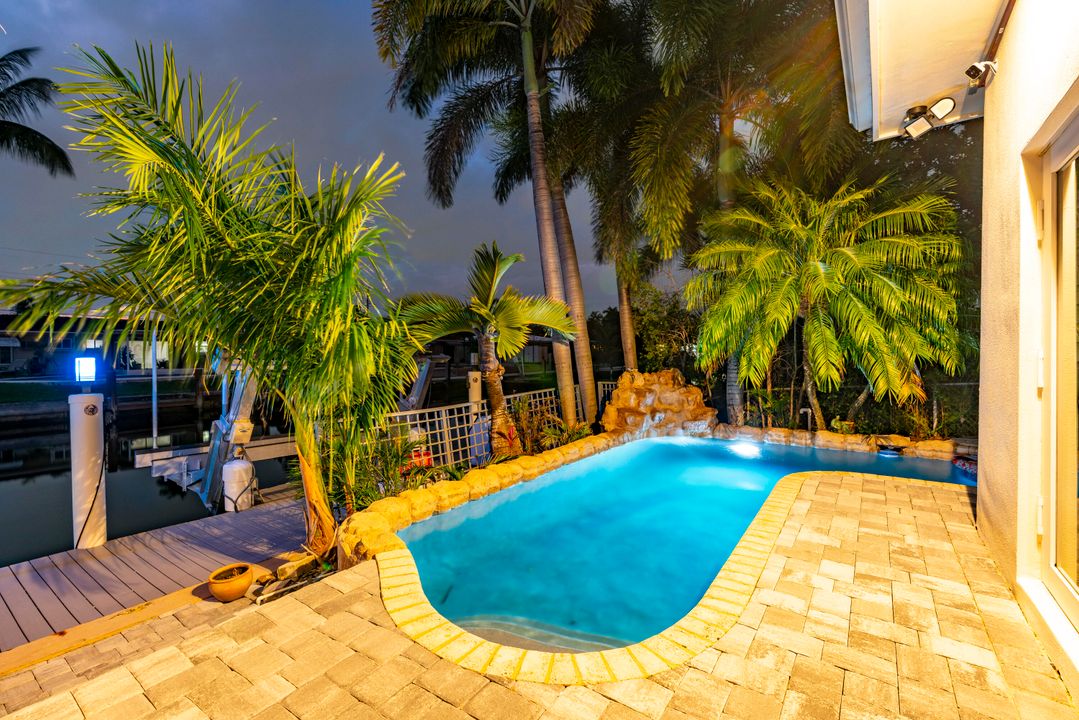 На продажу: $2,200,000 (4 спален, 3 ванн, 2557 Квадратных фут)