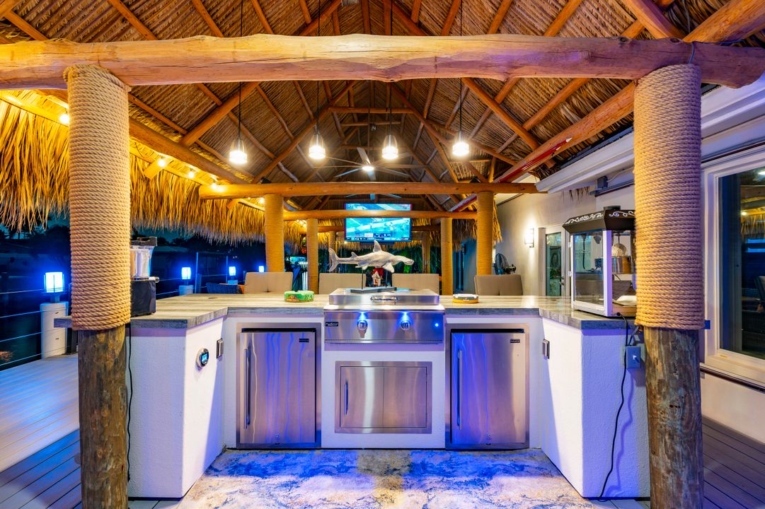 На продажу: $2,200,000 (4 спален, 3 ванн, 2557 Квадратных фут)