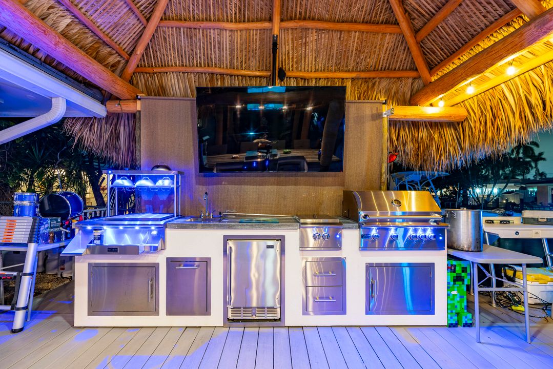 На продажу: $2,200,000 (4 спален, 3 ванн, 2557 Квадратных фут)