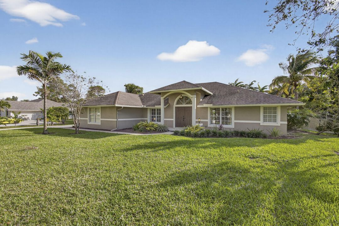 En Renta: $5,100 (5 camas, 3 baños, 2718 Pies cuadrados)