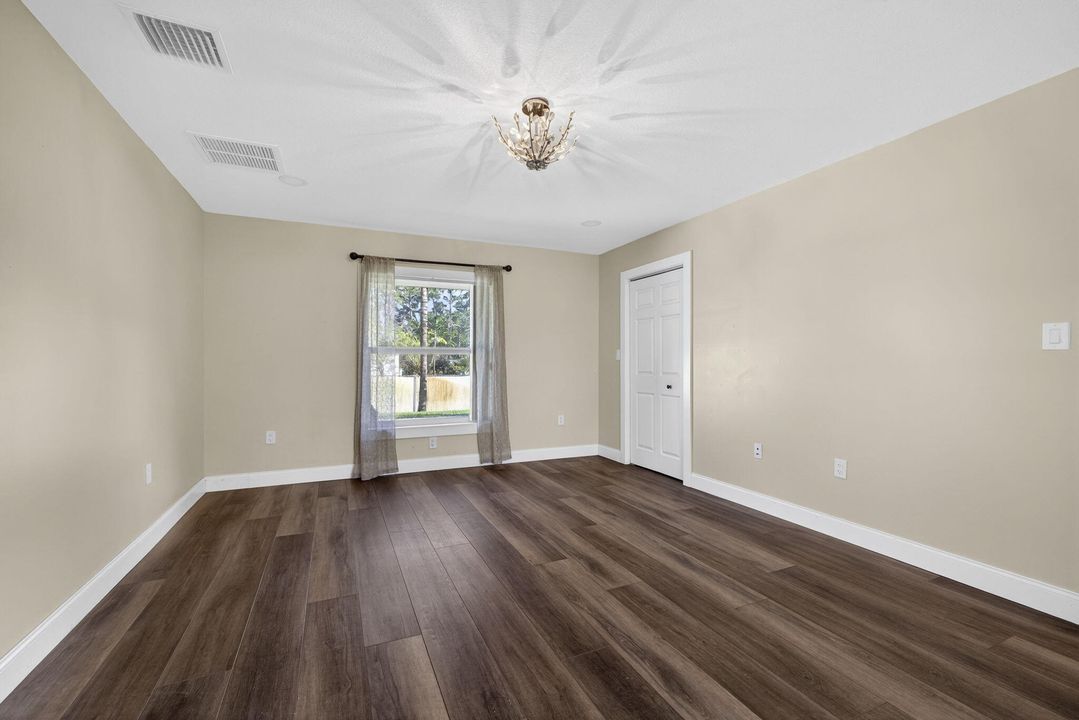 En Renta: $5,100 (5 camas, 3 baños, 2718 Pies cuadrados)