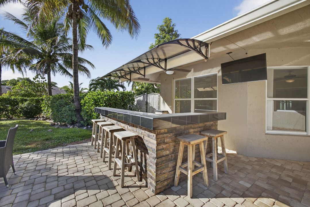 En Renta: $5,100 (5 camas, 3 baños, 2718 Pies cuadrados)