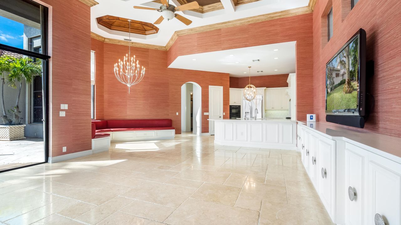 For Sale: $2,899,900 (5 beds, 5 baths, 5480 Square Feet)