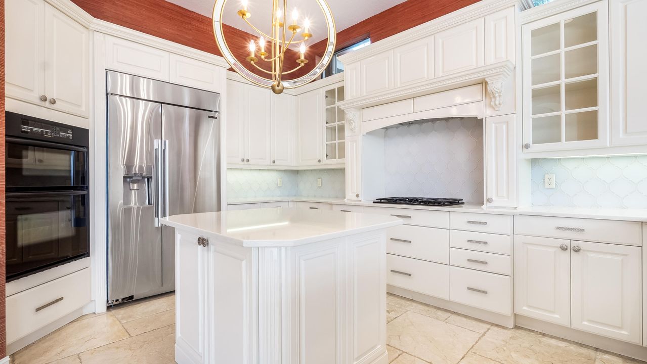 For Sale: $2,899,900 (5 beds, 5 baths, 5480 Square Feet)