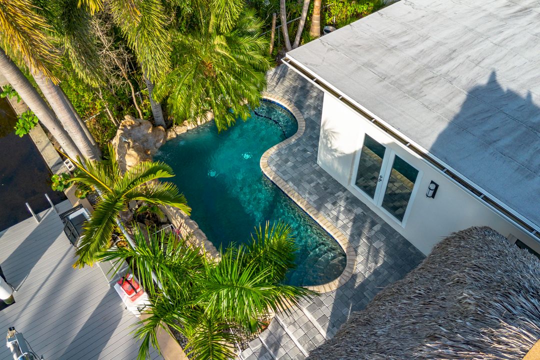 На продажу: $2,200,000 (4 спален, 3 ванн, 2557 Квадратных фут)