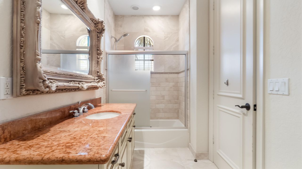 For Sale: $2,899,900 (5 beds, 5 baths, 5480 Square Feet)