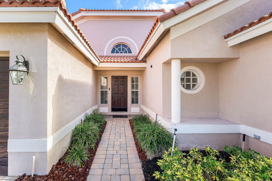 待售: $550,000 (3 贝兹, 2 浴室, 1942 平方英尺)