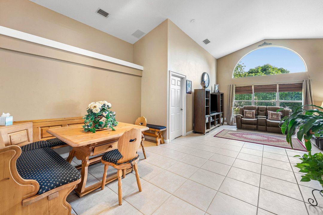 待售: $550,000 (3 贝兹, 2 浴室, 1942 平方英尺)