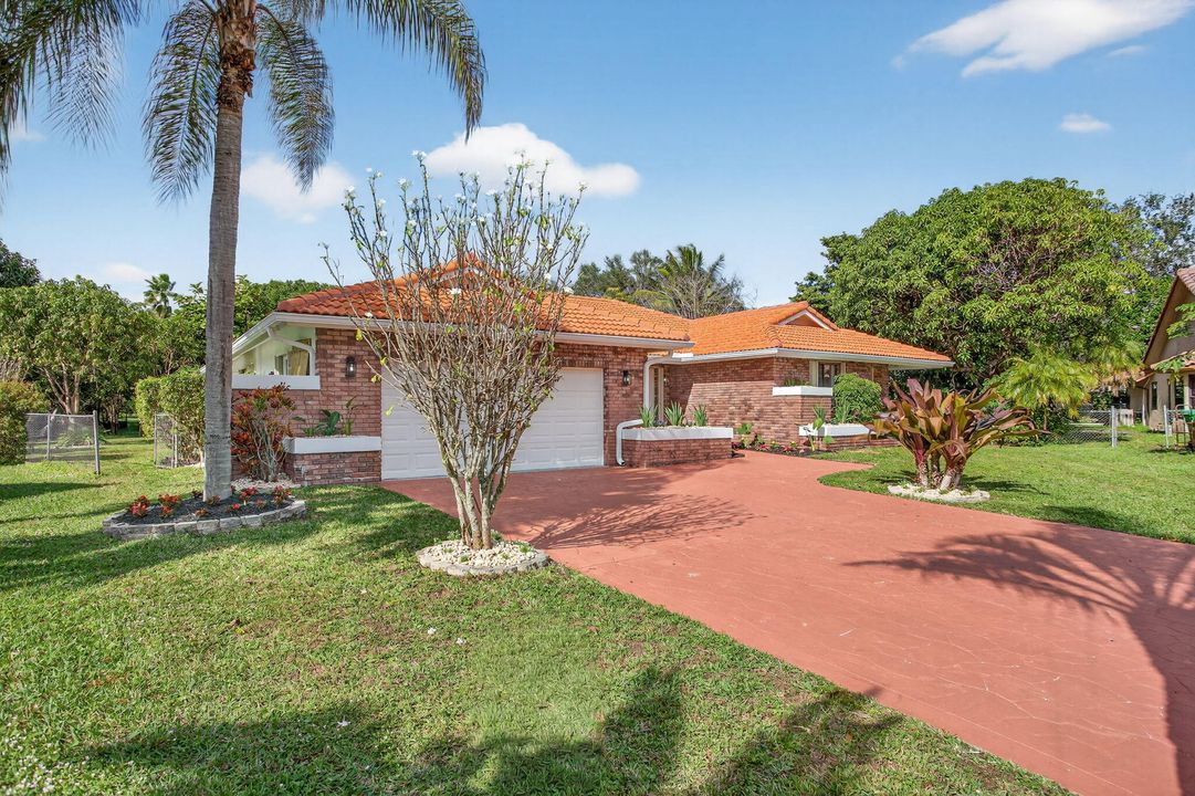 待售: $997,500 (5 贝兹, 3 浴室, 2530 平方英尺)