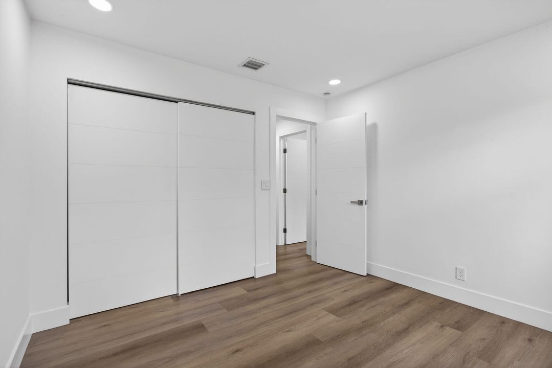 待售: $997,500 (5 贝兹, 3 浴室, 2530 平方英尺)