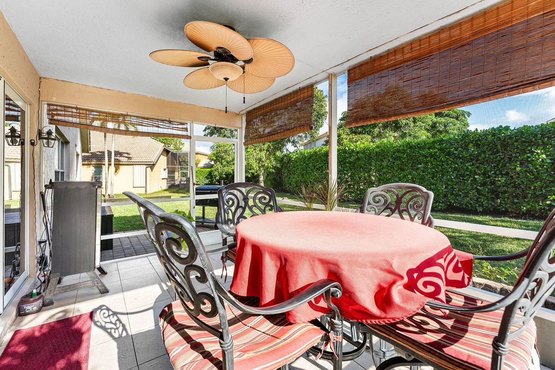 待售: $550,000 (3 贝兹, 2 浴室, 1942 平方英尺)