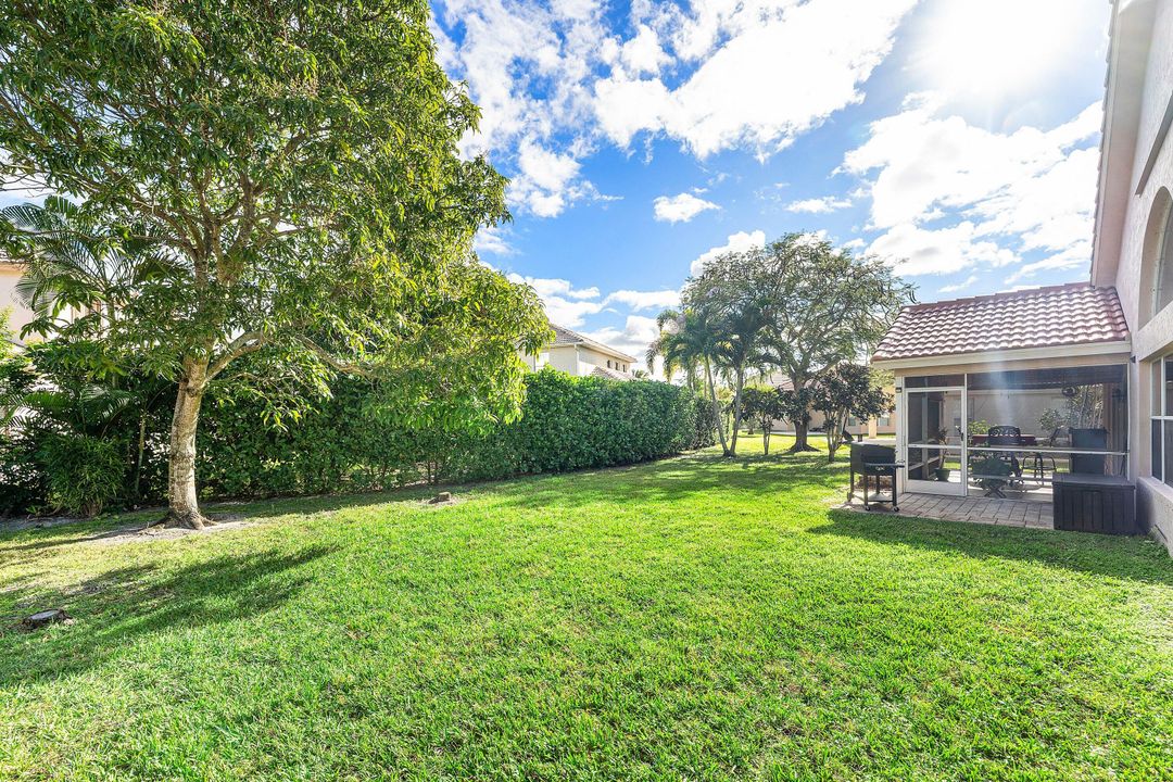 待售: $550,000 (3 贝兹, 2 浴室, 1942 平方英尺)