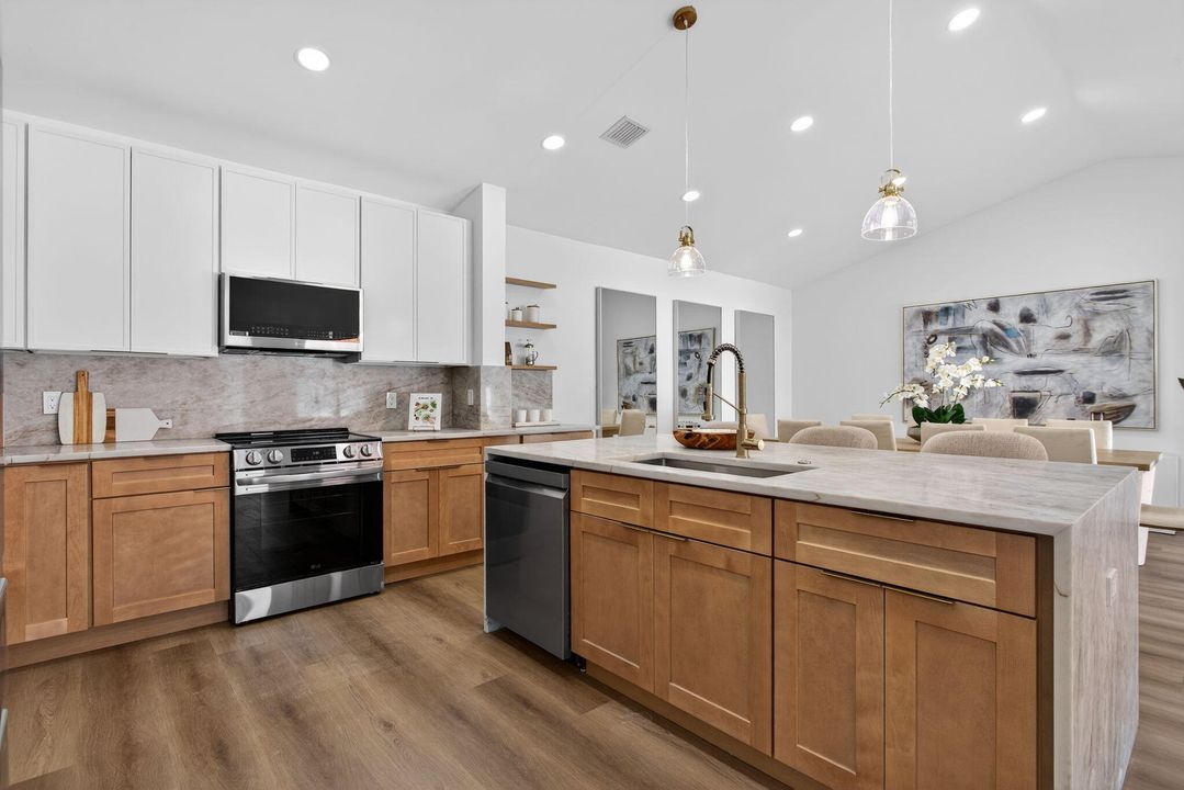 待售: $997,500 (5 贝兹, 3 浴室, 2530 平方英尺)