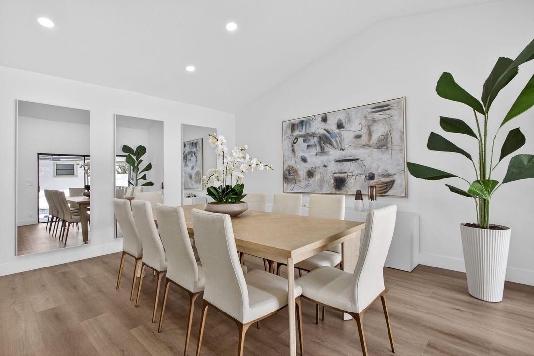 待售: $997,500 (5 贝兹, 3 浴室, 2530 平方英尺)