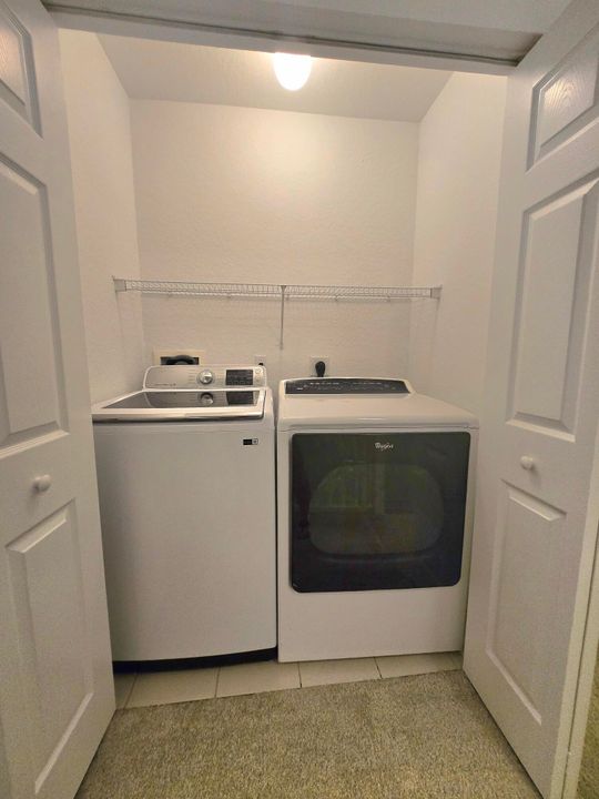 For Rent: $2,350 (3 beds, 2 baths, 1556 Square Feet)