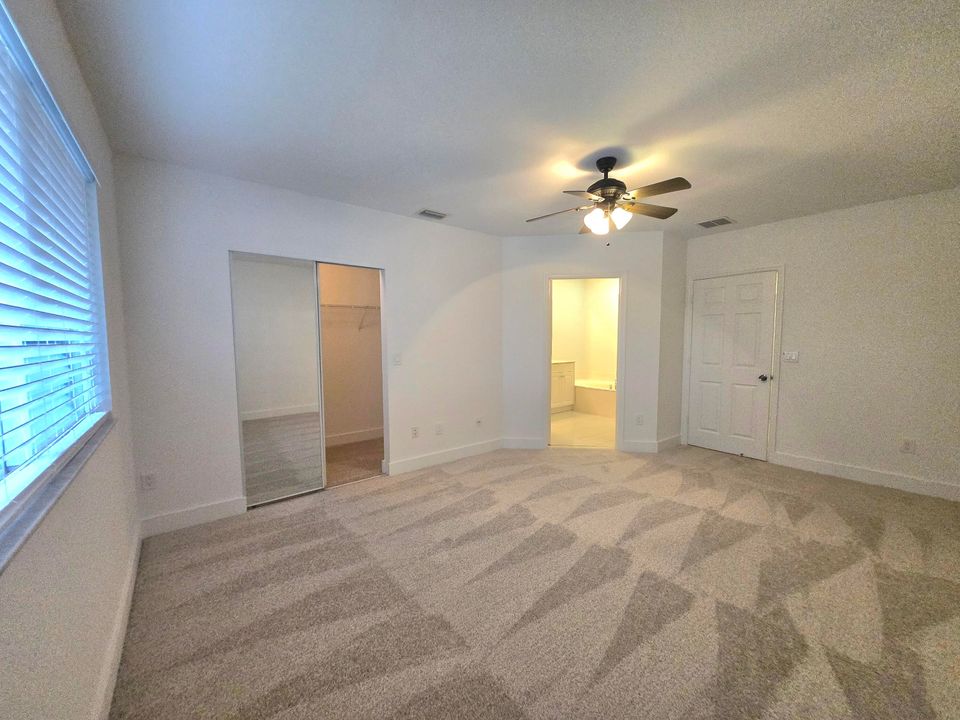 For Rent: $2,350 (3 beds, 2 baths, 1556 Square Feet)