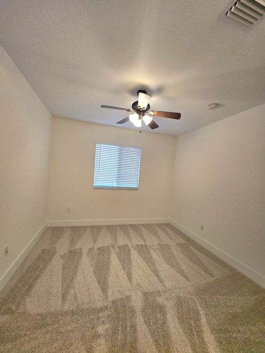 For Rent: $2,350 (3 beds, 2 baths, 1556 Square Feet)