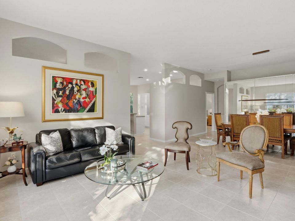 En Venta: $509,000 (3 camas, 2 baños, 2081 Pies cuadrados)