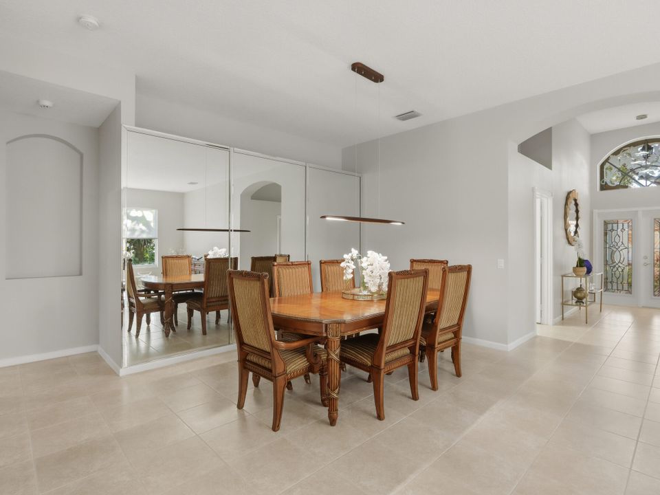 En Venta: $509,000 (3 camas, 2 baños, 2081 Pies cuadrados)