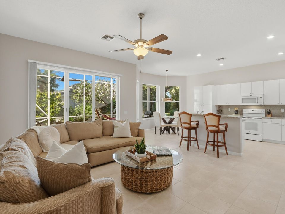 En Venta: $509,000 (3 camas, 2 baños, 2081 Pies cuadrados)