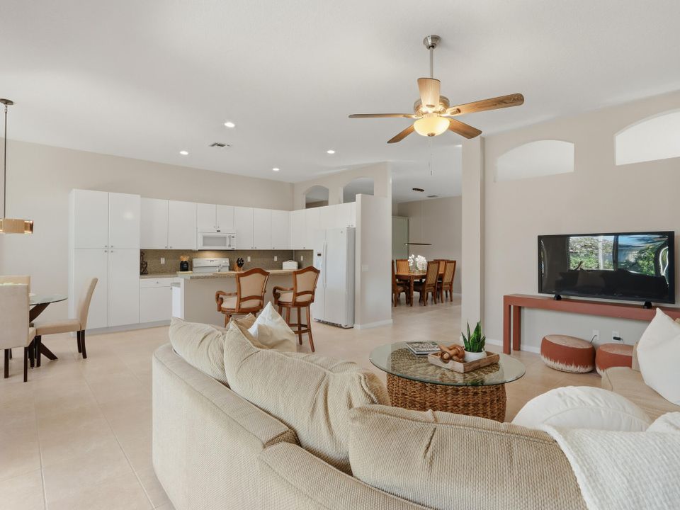 En Venta: $509,000 (3 camas, 2 baños, 2081 Pies cuadrados)