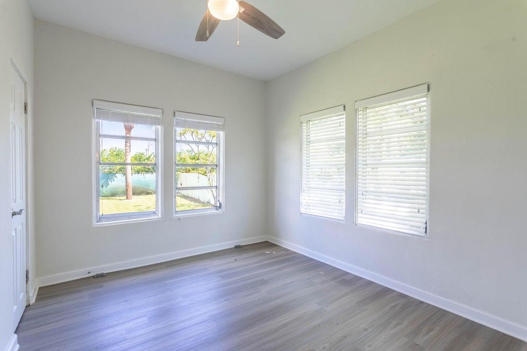 For Rent: $3,250 (3 beds, 2 baths, 1209 Square Feet)