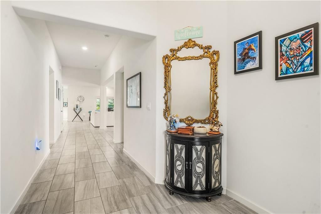 En Venta: $549,999 (4 camas, 3 baños, 2856 Pies cuadrados)