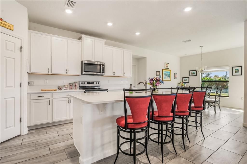 En Venta: $549,999 (4 camas, 3 baños, 2856 Pies cuadrados)