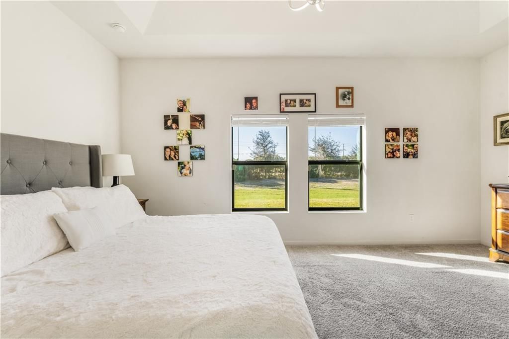 En Venta: $549,999 (4 camas, 3 baños, 2856 Pies cuadrados)