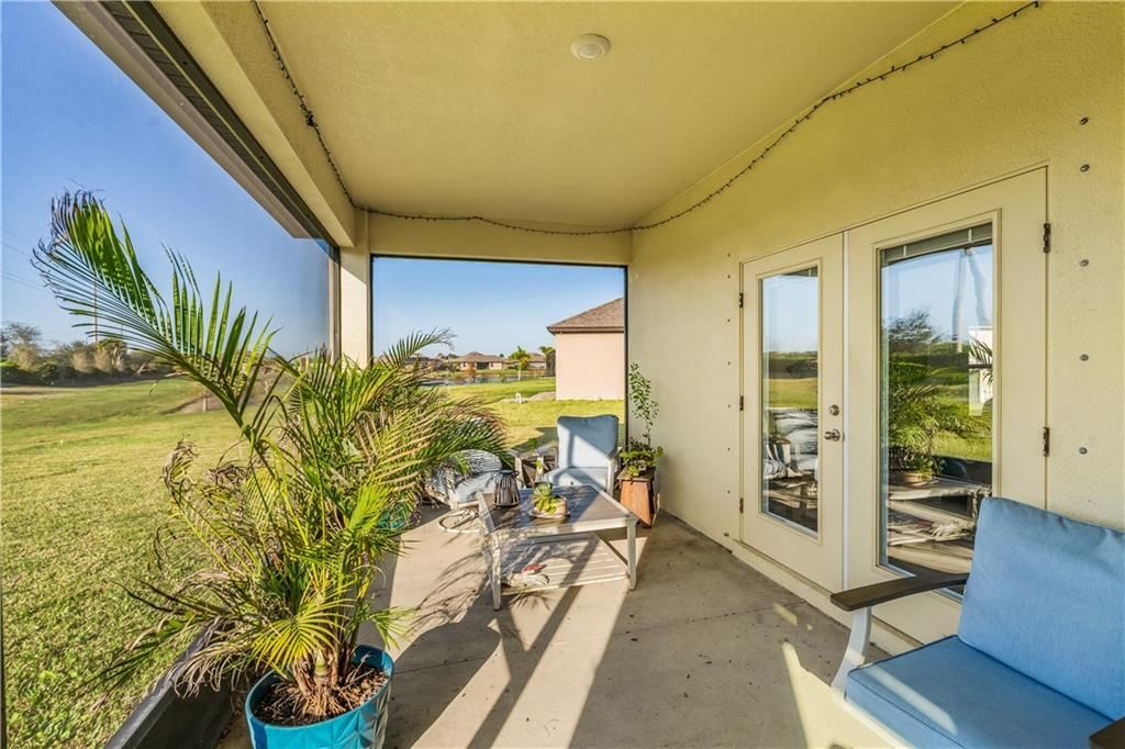 En Venta: $549,999 (4 camas, 3 baños, 2856 Pies cuadrados)