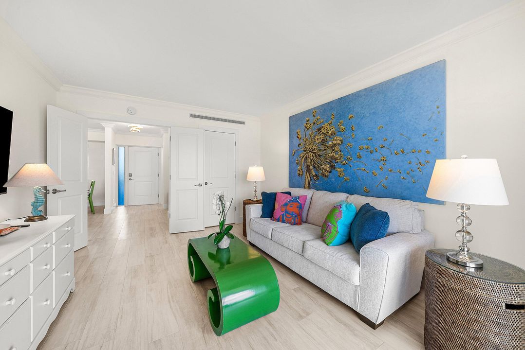 В аренду: $12,500 (2 спален, 2 ванн, 1168 Квадратных фут)