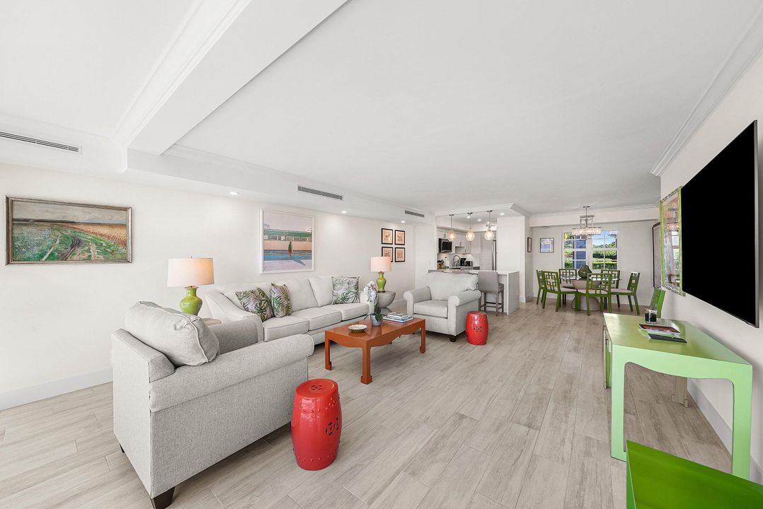 В аренду: $12,500 (2 спален, 2 ванн, 1168 Квадратных фут)