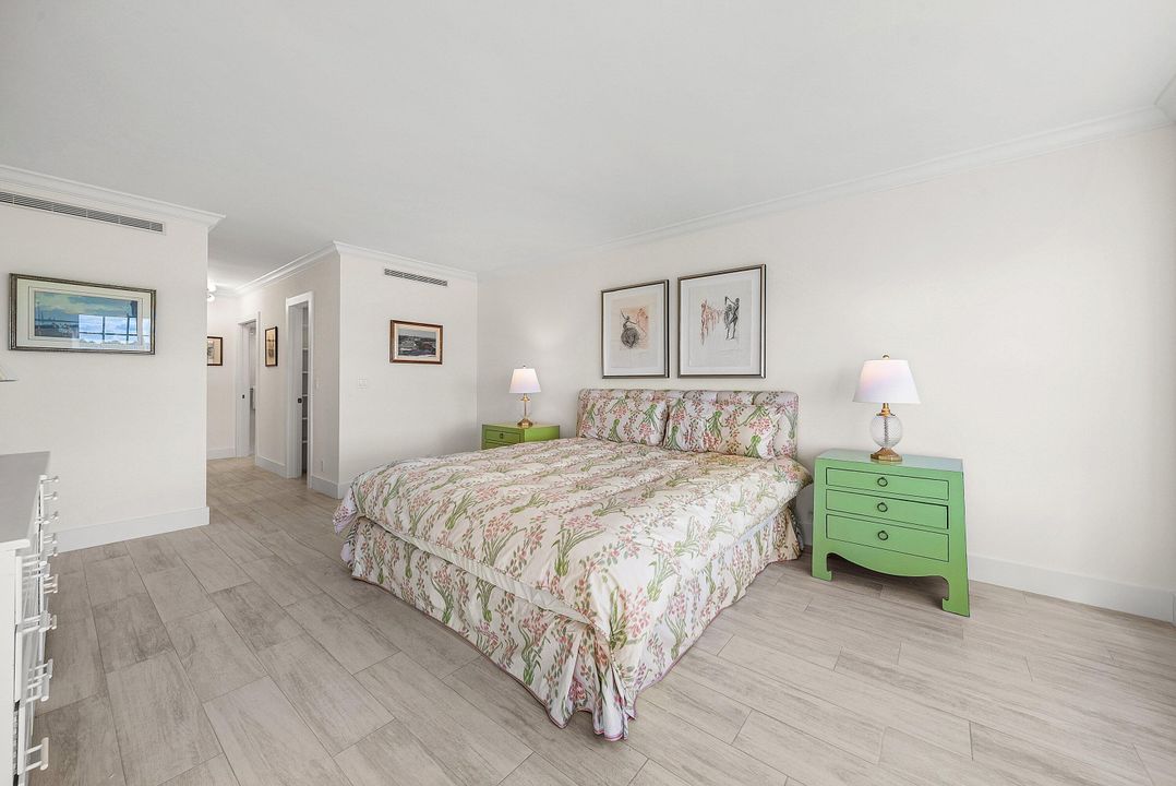 В аренду: $12,500 (2 спален, 2 ванн, 1168 Квадратных фут)