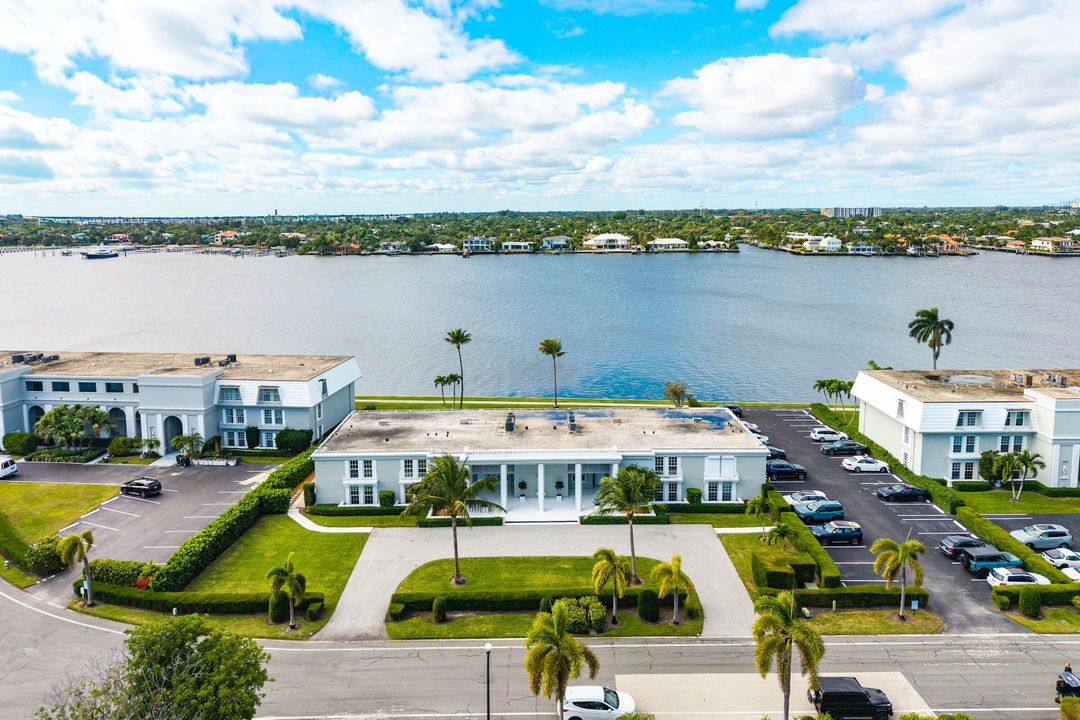 В аренду: $12,500 (2 спален, 2 ванн, 1168 Квадратных фут)