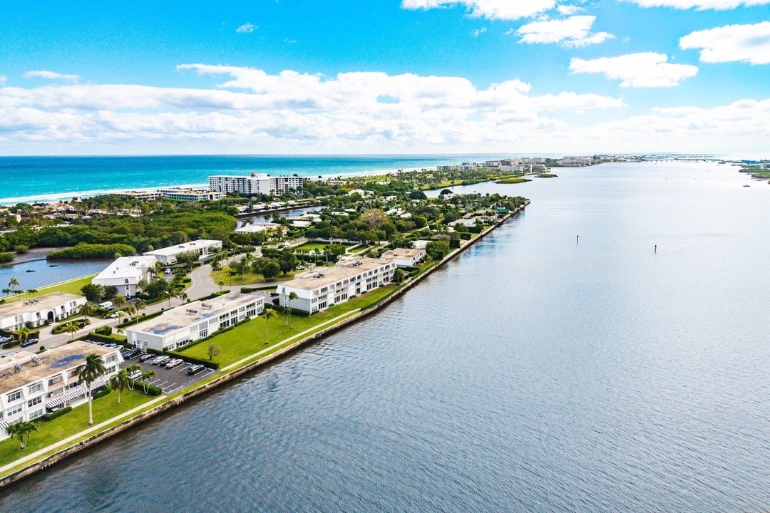 В аренду: $12,500 (2 спален, 2 ванн, 1168 Квадратных фут)