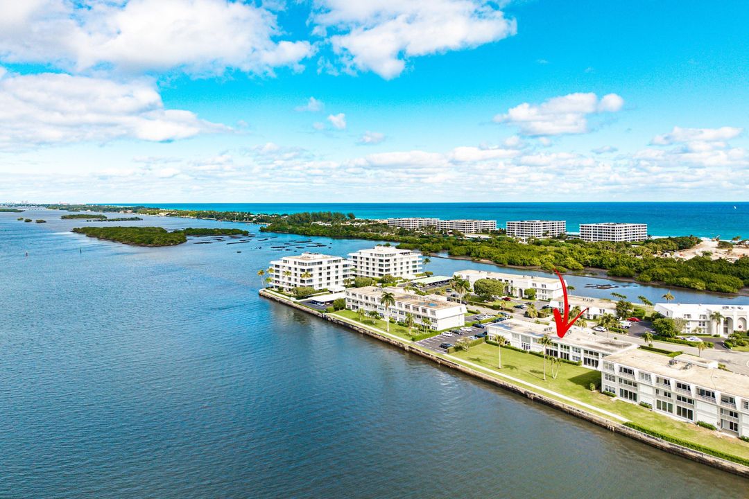 В аренду: $12,500 (2 спален, 2 ванн, 1168 Квадратных фут)