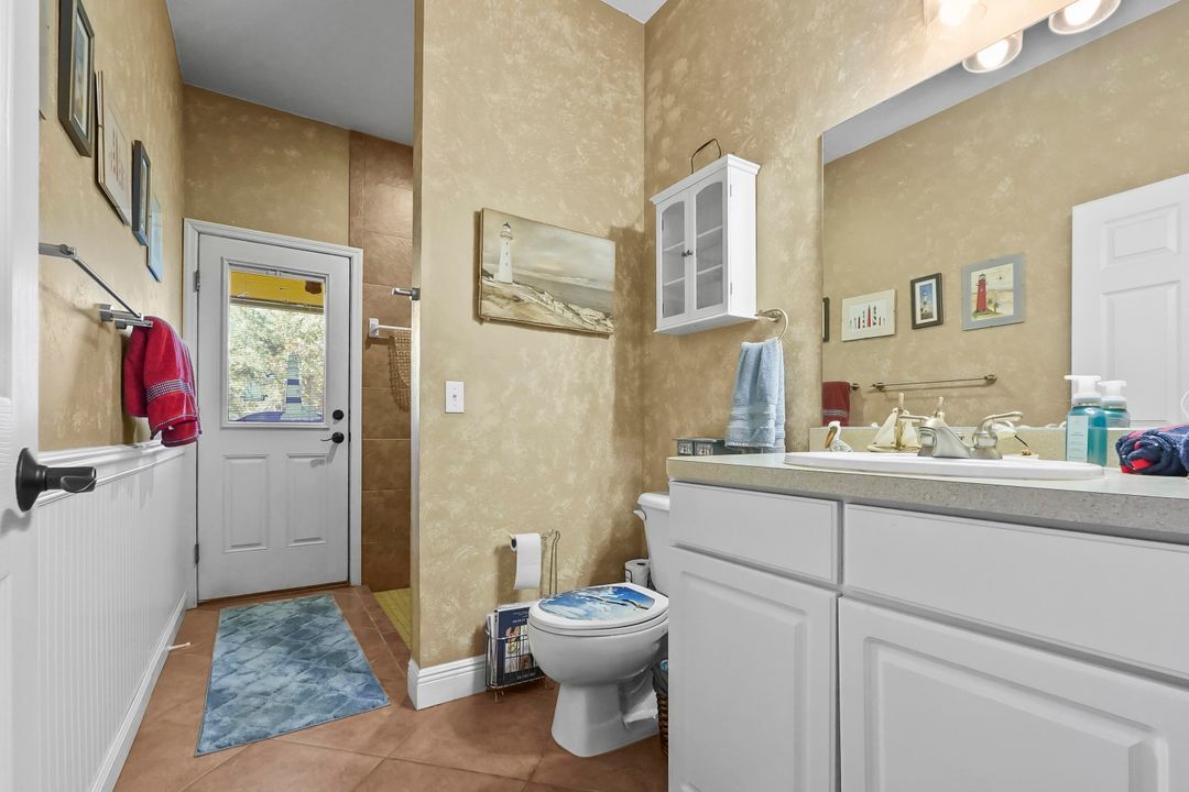 待售: $825,000 (6 贝兹, 3 浴室, 3515 平方英尺)