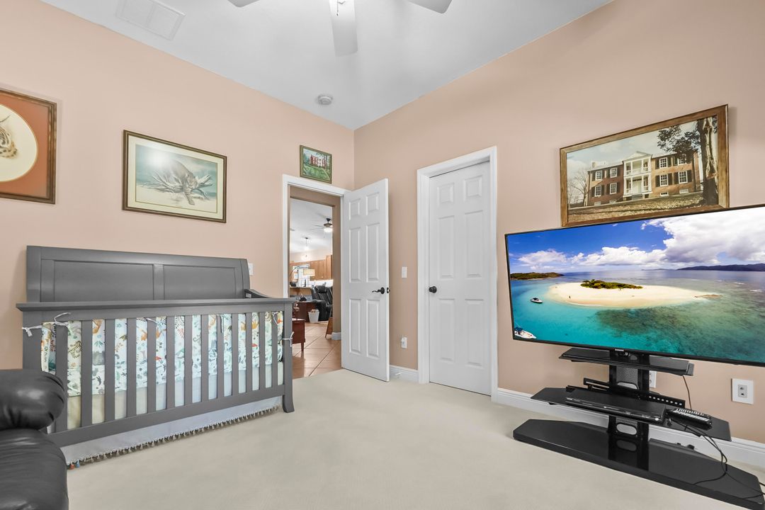 待售: $825,000 (6 贝兹, 3 浴室, 3515 平方英尺)