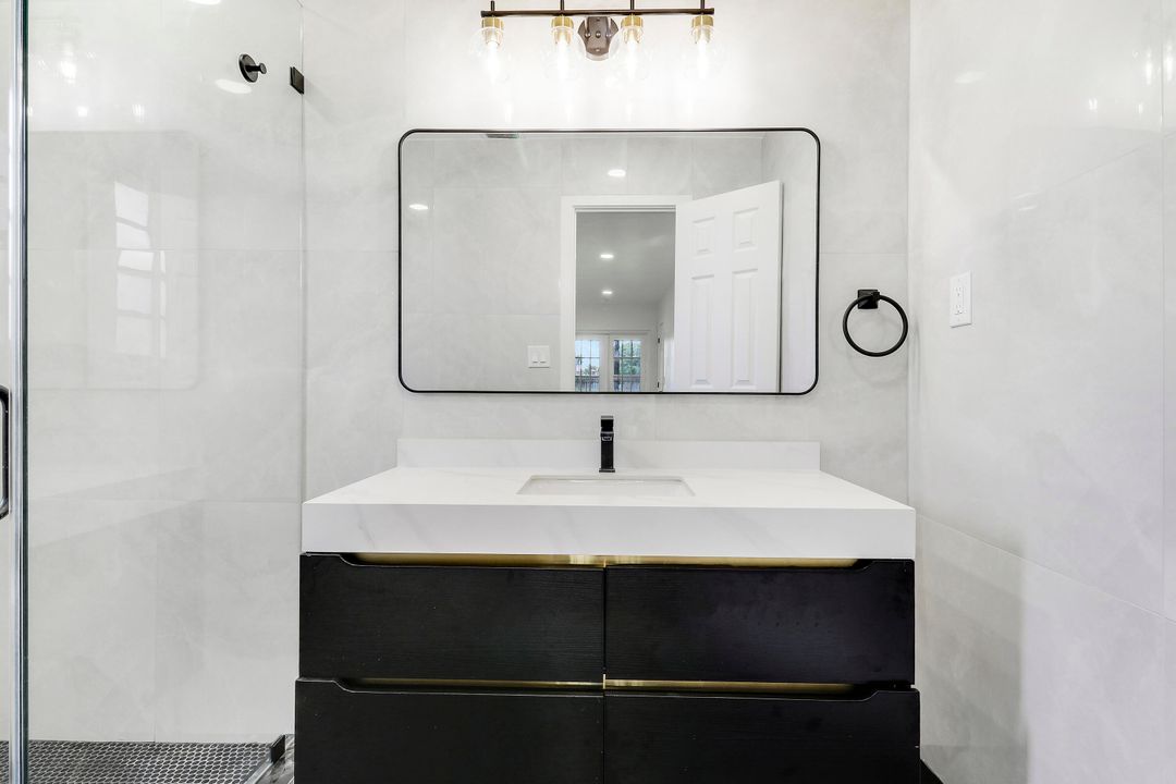 En Renta: $4,500 (4 camas, 3 baños, 1793 Pies cuadrados)