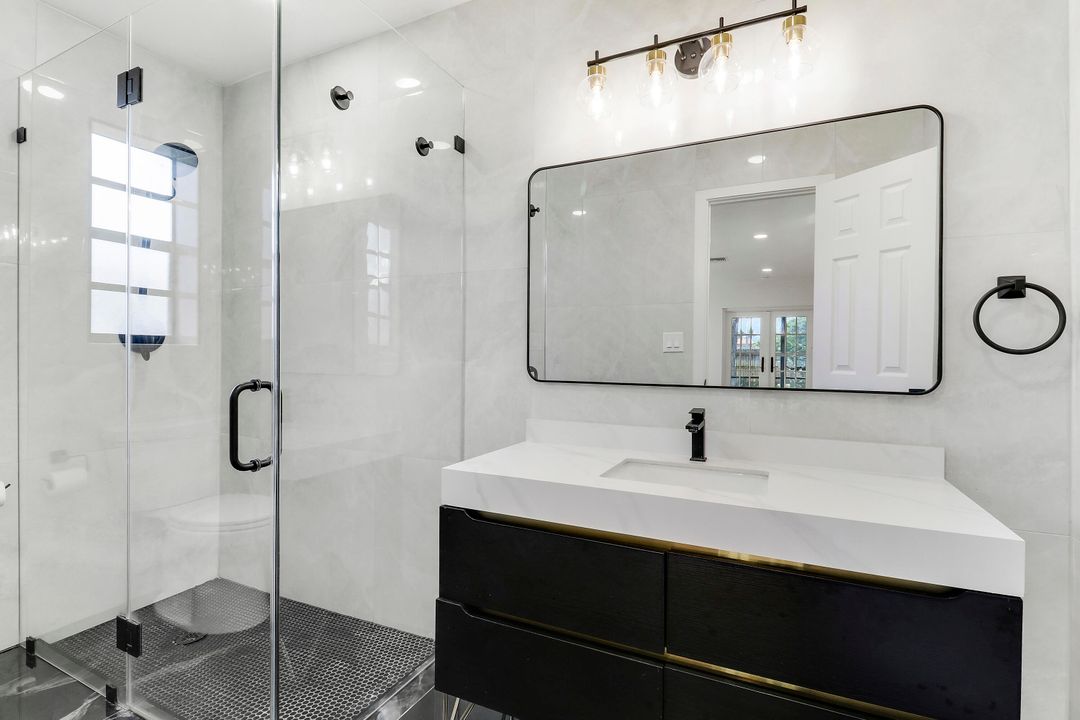 En Renta: $4,500 (4 camas, 3 baños, 1793 Pies cuadrados)