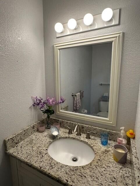 For Sale: $184,000 (1 beds, 1 baths, 1024 Square Feet)