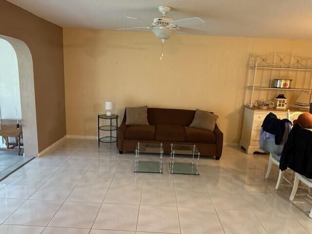 For Sale: $184,000 (1 beds, 1 baths, 1024 Square Feet)