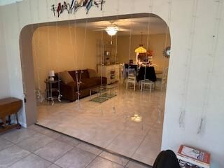 For Sale: $184,000 (1 beds, 1 baths, 1024 Square Feet)