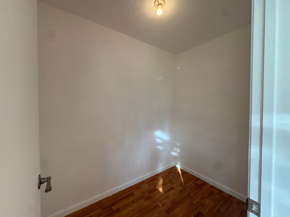 For Rent: $2,250 (2 beds, 2 baths, 1120 Square Feet)