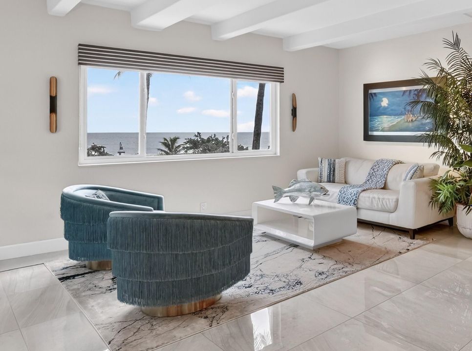 出租: $10,500 (2 贝兹, 2 浴室, 1400 平方英尺)