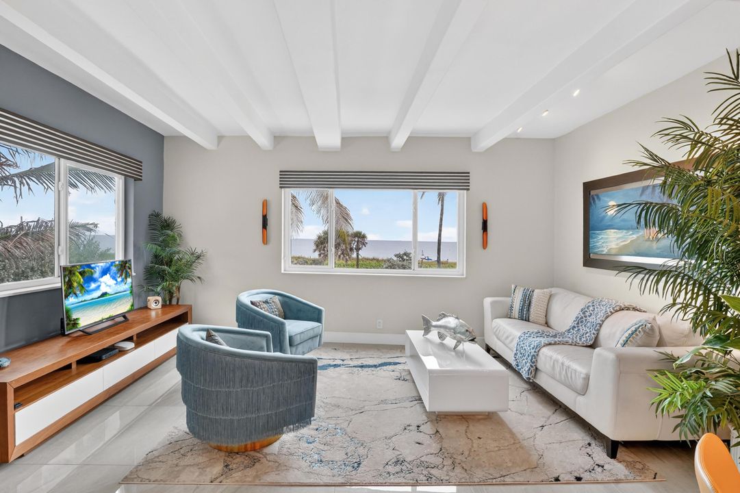 出租: $10,500 (2 贝兹, 2 浴室, 1400 平方英尺)