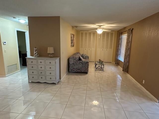 For Sale: $184,000 (1 beds, 1 baths, 1024 Square Feet)